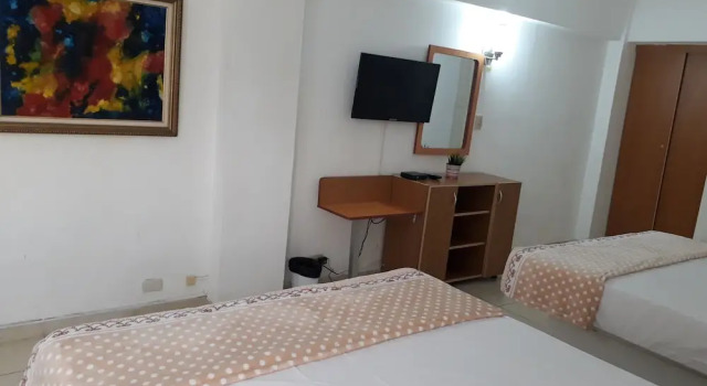 Двухместный номер Deluxe с балконом Ruben's Hotel