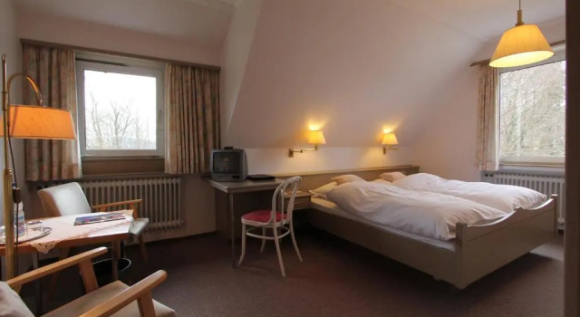 Hotel Gasthaus Tröster, Rezervați Hotel Jagdhaus Schmallenberg