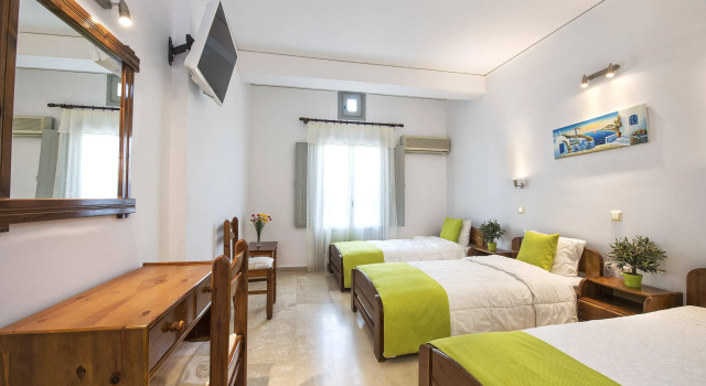 Hotel Makarios