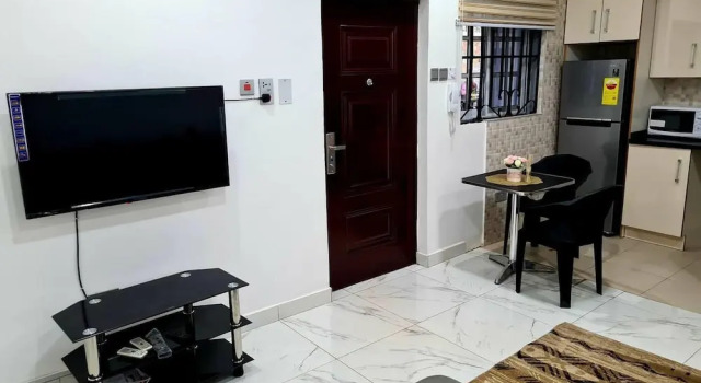 Апартаменты Comfy & Cozy Hideout ~ Close to Highway ~parking