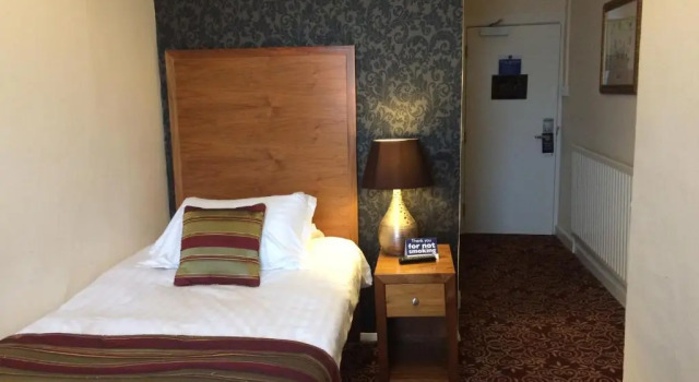 Номер Standard The Three Tuns Hotel Wetherspoon