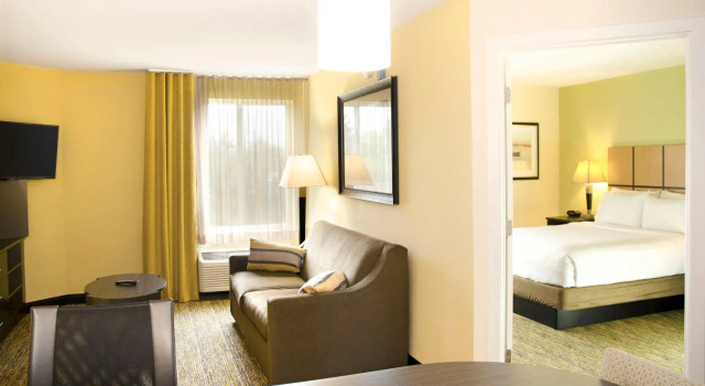 Двухместный люкс c 1 комнатой Candlewood Suites York by IHG