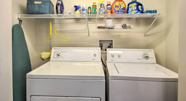 Коттедж с 3 комнатами Central Harrisonburg Home w/ Fenced-in Yard!