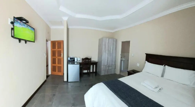 Двухместный номер Standard M n M Guesthouse Polokwane Central