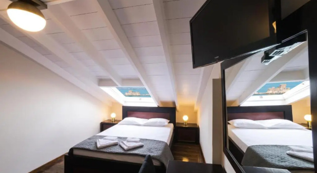 Люкс с балконом Nikolaos Pension
