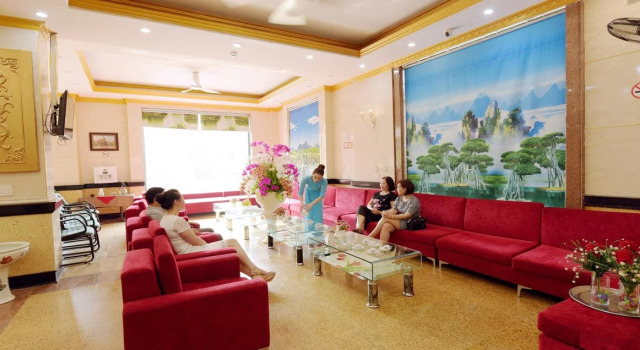 Da Huong Hotel, Reserva ahora Hotel Ỷ Na 