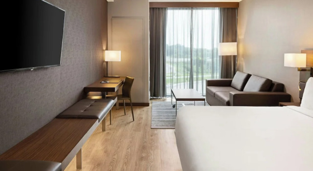 Двухместный номер Standard с видом на город AC Hotel by Marriott Minneapolis West End