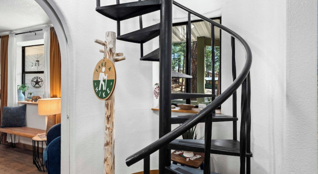 Коттедж Hot Tub, 5 Mi to Winter Park! Woodsy Ruidoso Abode