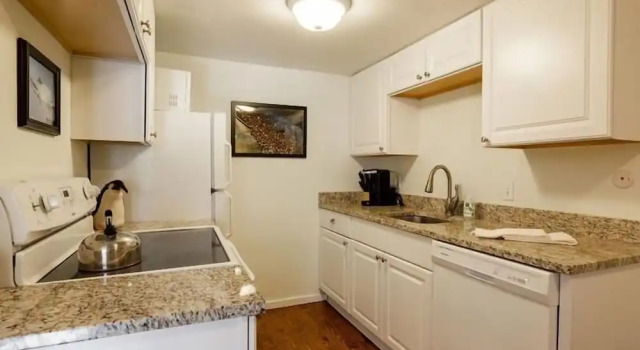 Номер Standard Vail Trails Chalets Condo 3 Minutes Away from Riva Bahn and Gold Peak by RedAwning
