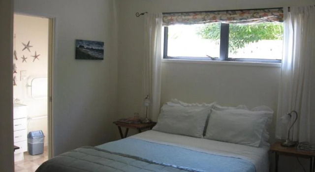 Kotuku Bed & Breakfast, Забронировать Отель Отели Уангамата 3 звезды, 3*