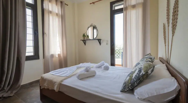 Casa Natura Rodanthi by Rentals Pro, Book Apartment Nea Moudania 