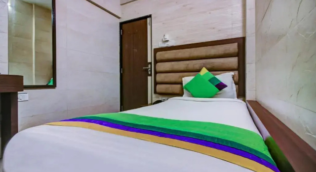 Номер Economy Treebo Lake Bloom Powai