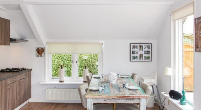 Awesome Home in Ermelo With 2 Bedrooms and Wifi, Rezerwuj Hotel Hotele w Veluwe z parkingiem, Parking