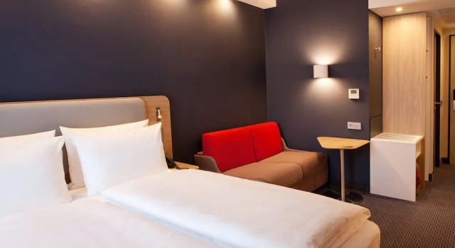 Двухместный номер Standard Holiday Inn Express - Düsseldorf Airport