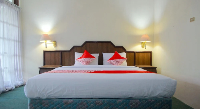 Люкс Deluxe с балконом OYO 2360 Hotel Rio
