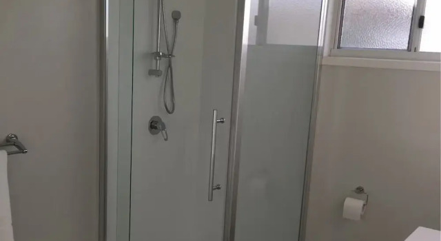 Апартаменты Longreach Apartments