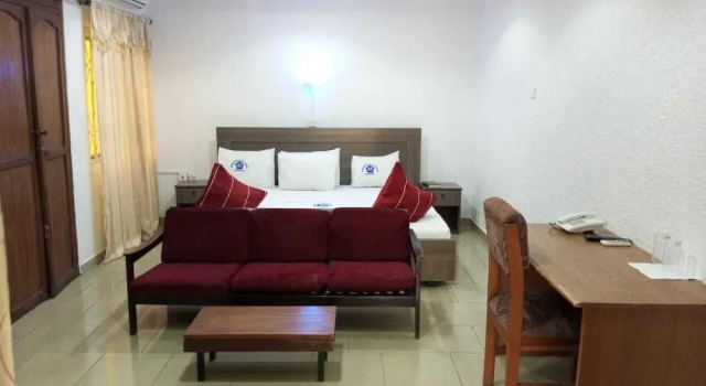 Meridian Drive Hotel