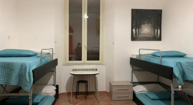 Zidan Guest House, Забронировать Гостевой дом Отели Рима с завтраком, рядом с Универмаг La Rinascente, Завтраки