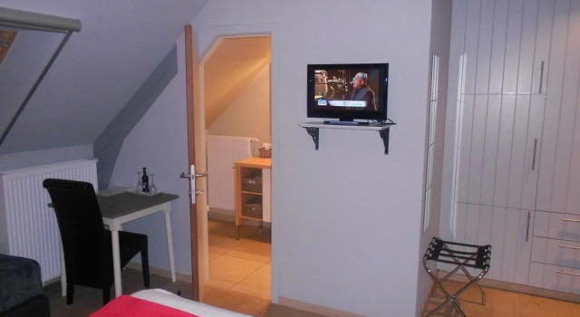 B&B Fruithof Tack