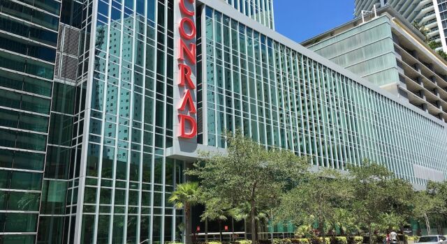 CONRAD 2 Bed APT Brickell-Free Parking, Rezerwuj Hotel Hotele w Miami Beach z parkingiem, Parking