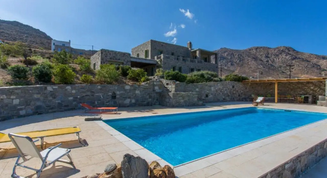 Вилла Deluxe Spacious 6 bdrm Stone Villa with Pool