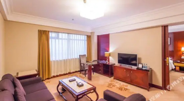 Люкс Deluxe Hengfu Starworld Hotel
