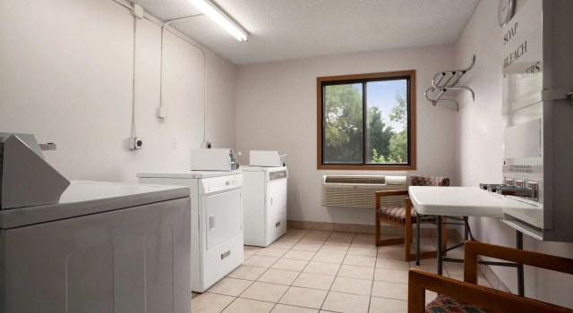 Super 8 by Wyndham Westminster Denver North, Réserver Hôtel Westminster Colorado