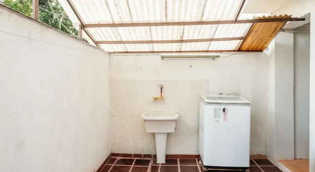 Вилла Seaside View House, 10 min From the Beach Pev025