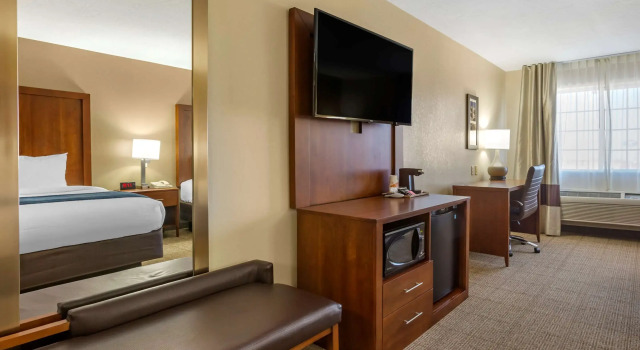 Четырёхместный номер Standard Comfort Inn & Suites Lordsburg I-10
