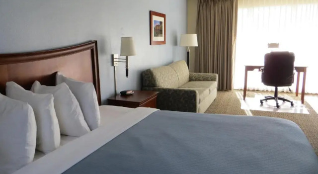 Номер Standard Coronet Motel