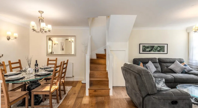 Lovely 3-bed Apartment in North Central London