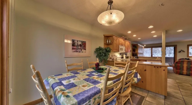 Snow Creek Village #20 By Bear Country, Réserver Appartement Sun Peaks Colombie-Britannique