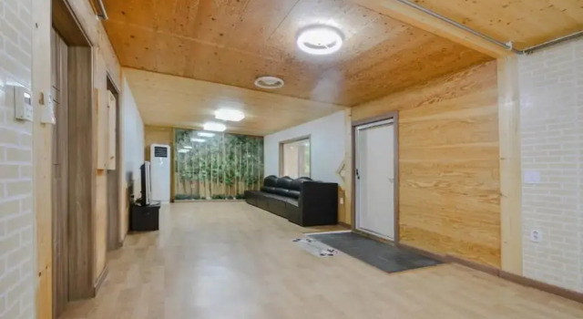 Yangyang Water Sol Valley Pension