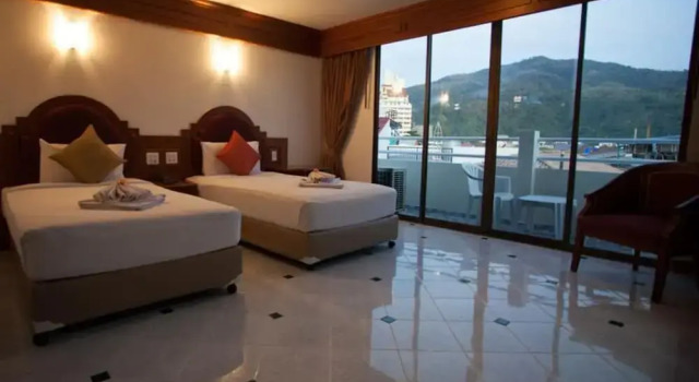 Hack Patong Beach Hotel, Забронировать Отель Патонг-Бич остров Пхукет