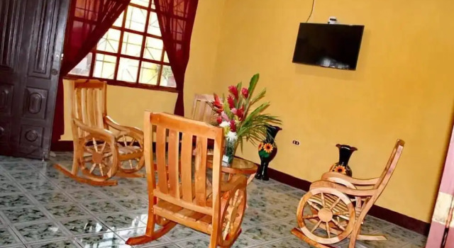 Hostal El Almendro, Rezerwuj Hotel Granada Granada Region