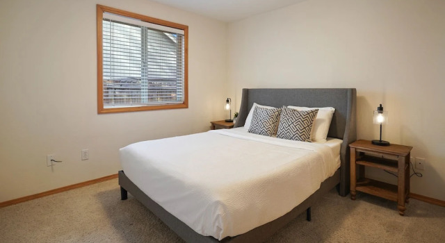Quail Covey 3 Bedroom Home by RedAwning, Rezerwuj Hotel Bend Bachelor