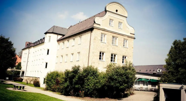 Jugendherberge Burghausen, Prenota Hotel Burghausen 