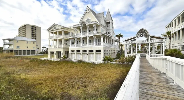 Be Here Now, Rezerwuj Hotel Galveston Houston
