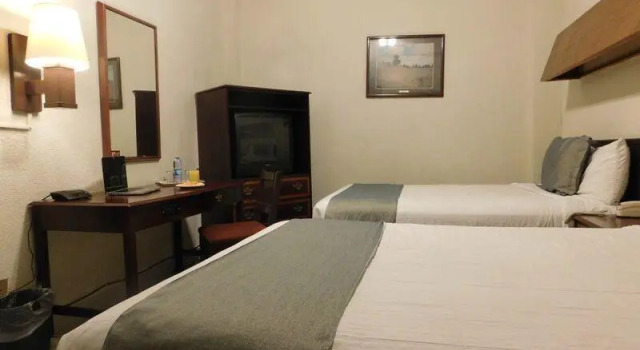 Трёхместный номер Standard Hotel Premier Saltillo Coahuila