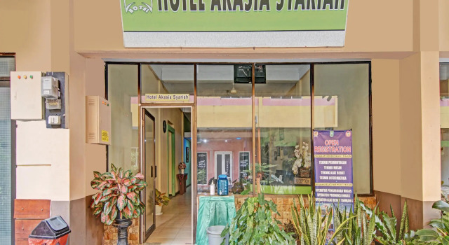 SPOT ON 90418 Akasia Hotel Syariah, Rezerwuj Hotel Pekanbaru Sumatra