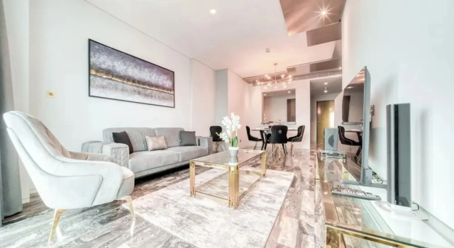 High-end Luxe Apt w Marina Views