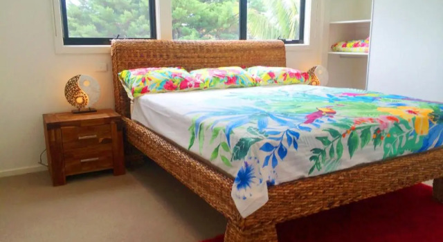 Коттедж c 1 комнатой Award Winning Beach Front Retreat