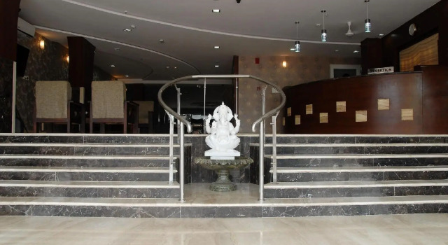 Hotel VJR Residency, Rezerwuj Hotel Shamshabad 