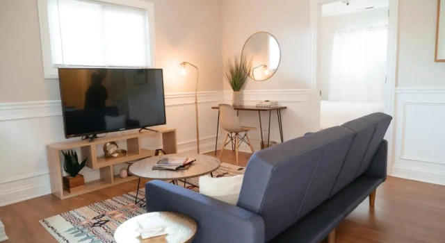 Апартаменты Cozy, Stylish 2BR Apt near O'Hare Int'l Airport