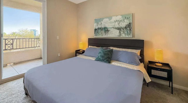 Коттедж Charming 2BR Retreat Pool Gym 10min to Disneyland