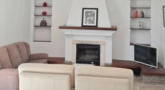 Cozy holiday home in Saint-Antonin-du-Var with large pool