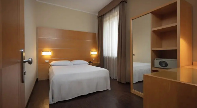 Одноместный номер Standard Hotel Toscanini