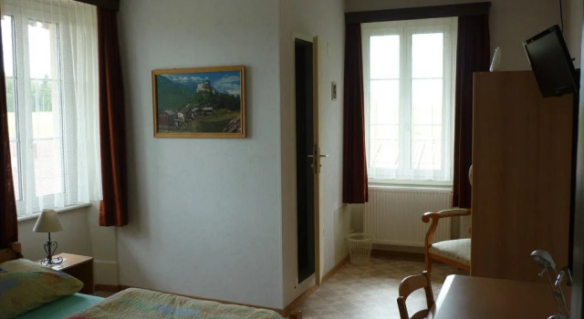La Caquerelle, Prenota Hotel  