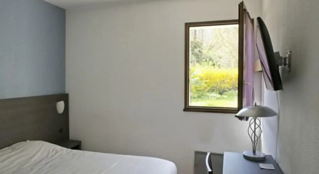Hôtel La Cascade, Rezerwuj Hotel Hotele w Rhône z parkingiem, Parking