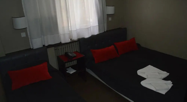 Трёхместный номер Standard Hotel Petit